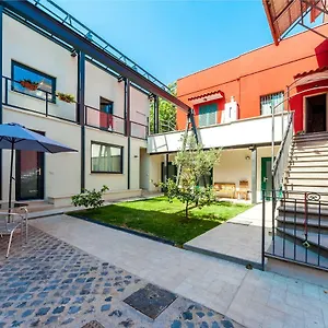 Apartment Il Giardino Dell'argano Rosso, Rom